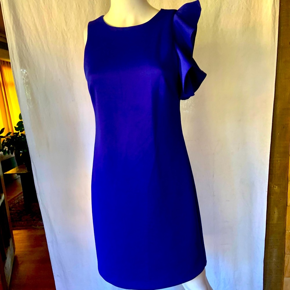 VINCE CAMUTO Ruffle Shoulder Sheath 👗 Dress